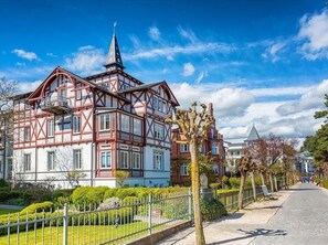 Exterior - Landhaus Wildrose Comfortable holiday residence (Zirkow)