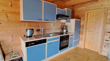 KĂŒhlschrank, Ofen, Herdplatte, GeschirrspĂŒler