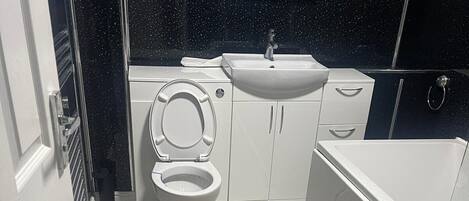 Towels, soap, shampoo, toilet paper