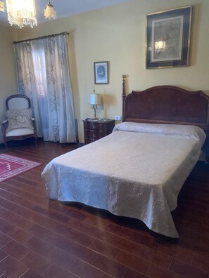 6 bedrooms, desk, iron/ironing board, WiFi - Finca el Portazo (MUCHAMIEL)