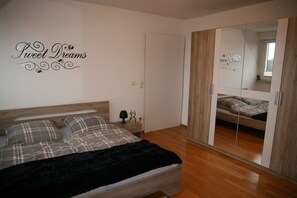 1 soverom, internettilgang og sengetøy