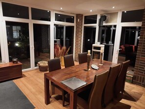 Buiten dineren