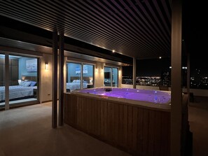 Terrace/patio - Oceanview Rooftop with Lofts, Private Jacuzzi, Pool, & Beach Access (MAZATLAN)