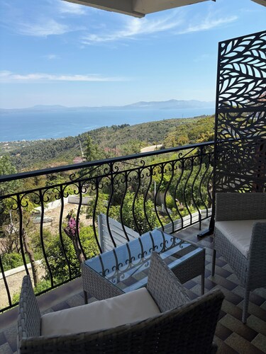 Villa Noza - Traumhaftes Studio abseits des Massentourismus (35km von Athen)