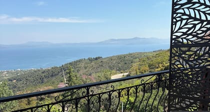 Villa Noza - Traumhaftes Studio abseits des Massentourismus (35km von Athen)