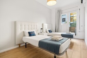 4 habitaciones, tabla de planchar con plancha y wifi gratis 