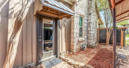 Captain James Beech House: Historic Stay Near TSU