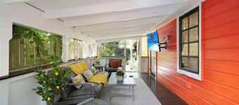 Miami Cottage By Dream Vacation
