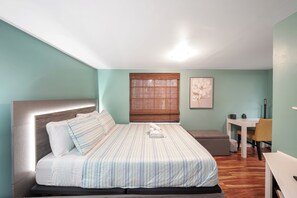 Bügeleisen/Bügelbrett, Reisekinderbett, kostenloses WLAN, Bettwäsche