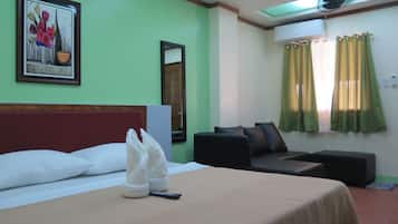 1 bedroom, in-room safe, free WiFi, bed sheets