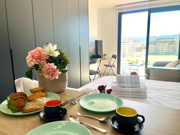 1 makuuhuone, silitysrauta/-lauta, ilmainen Wi-Fi, vuodevaatteet