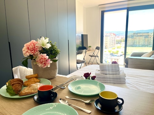 Madeira Home by Gloove