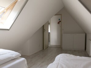 3 室のベッドルーム、WiFi