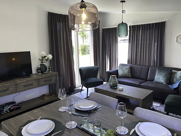 Interior - De Noordzee by Interhome (Scherpenisse)