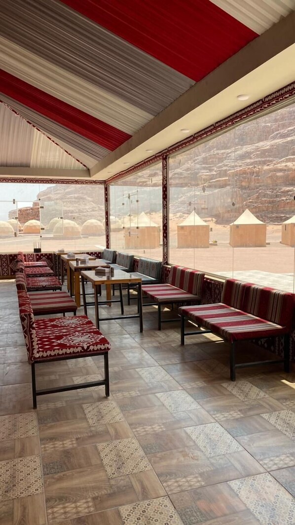 Terrace/patio - Bedouin life (Wadi Rum)