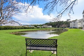 المنطقة المحيطة بالمنشأة