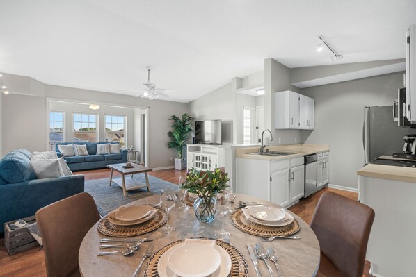 المنشأة من الداخل