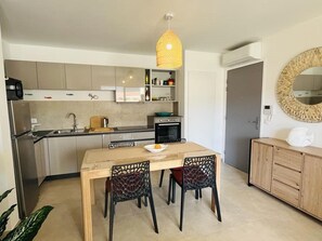 Fridge, microwave, oven, dishwasher - Charming 2BR Apt Steps from Beach – A/C, Terraces, Parking Included (Lumio)