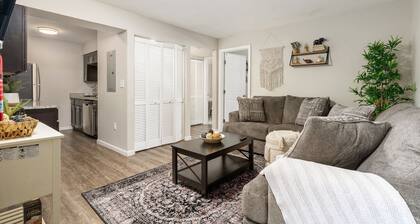 Stylish BOHO Themed 2 Bedroom near OSU