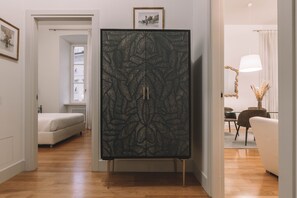 3 室のベッドルーム、アイロン / アイロン台、WiFi、ベッドシーツ