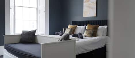 5 bedrooms, iron/ironing board, travel crib, WiFi