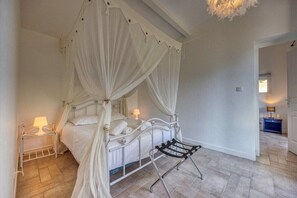 3 chambres, draps fournis