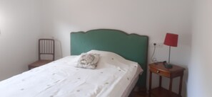 2 habitaciones, cuna de viaje y wifi gratis 