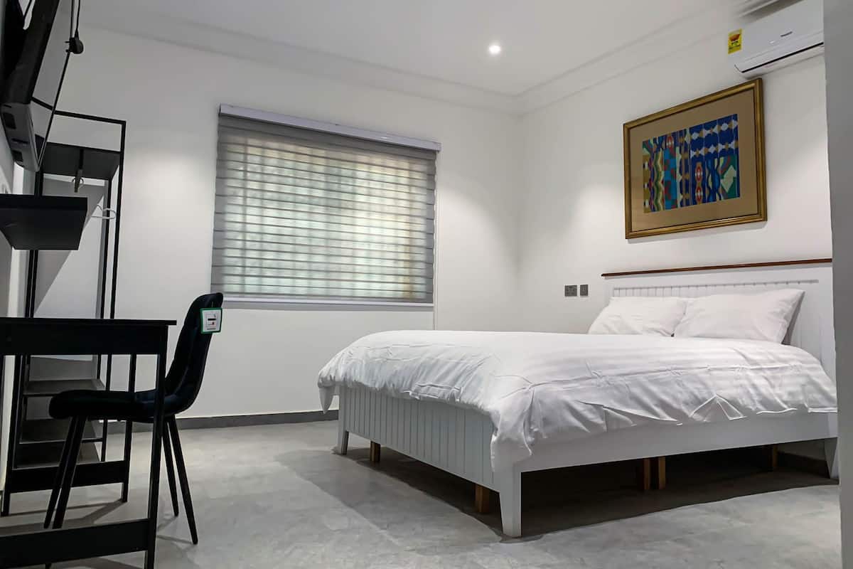 Standard Room | Meja, Wi-fi percuma, cadar katil 