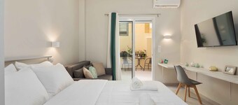 Yard Studio by Corfuescapes