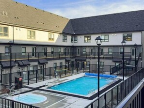Beheizter Pool