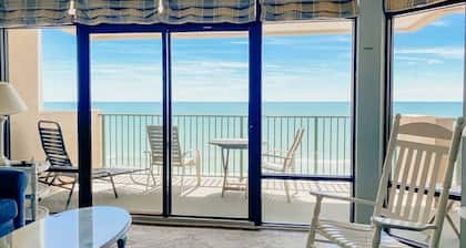 Penthouse Pinnacle w Huge Balcony w Lazy River