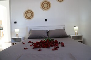 Family Apartment | Free WiFi - Calma Eco Houses (Santorini)