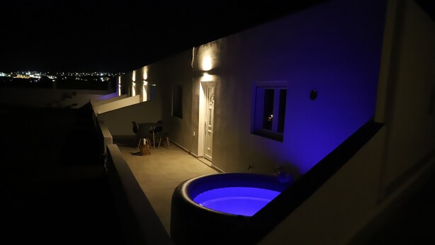 Family Apartment | Terrace/patio - Calma Eco Houses (Santorini)