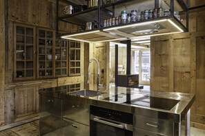 Frigorífic, microones, forn i rentaplats