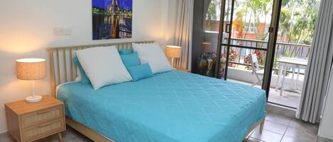 1 chambre, fer et planche à repasser, Wi-Fi, draps fournis