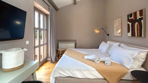 4 chambres, fer et planche à repasser, accès au Wi-Fi (inclus)