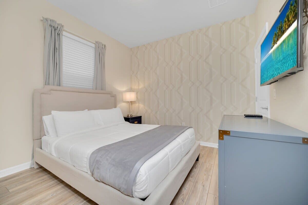 5 habitaciones, tabla de planchar con plancha, wifi y ropa de cama 