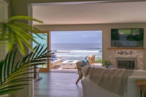 TV, fireplace, offices
