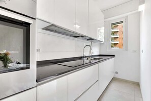 Fridge, microwave, oven, dishwasher - Alex House - Affitti Brevi Italia (Milano)