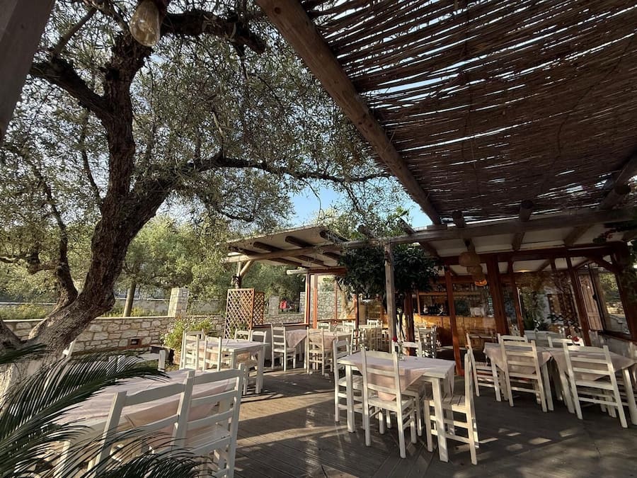 Breakfast, lunch, dinner served; local cuisine, garden views