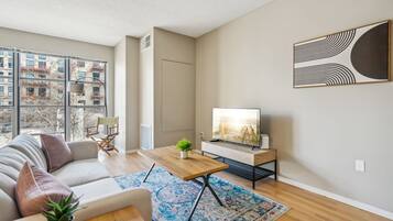 Deluxe appartement, 1 slaapkamer | 2 slaapkamers, een bureau, een laptopwerkplek