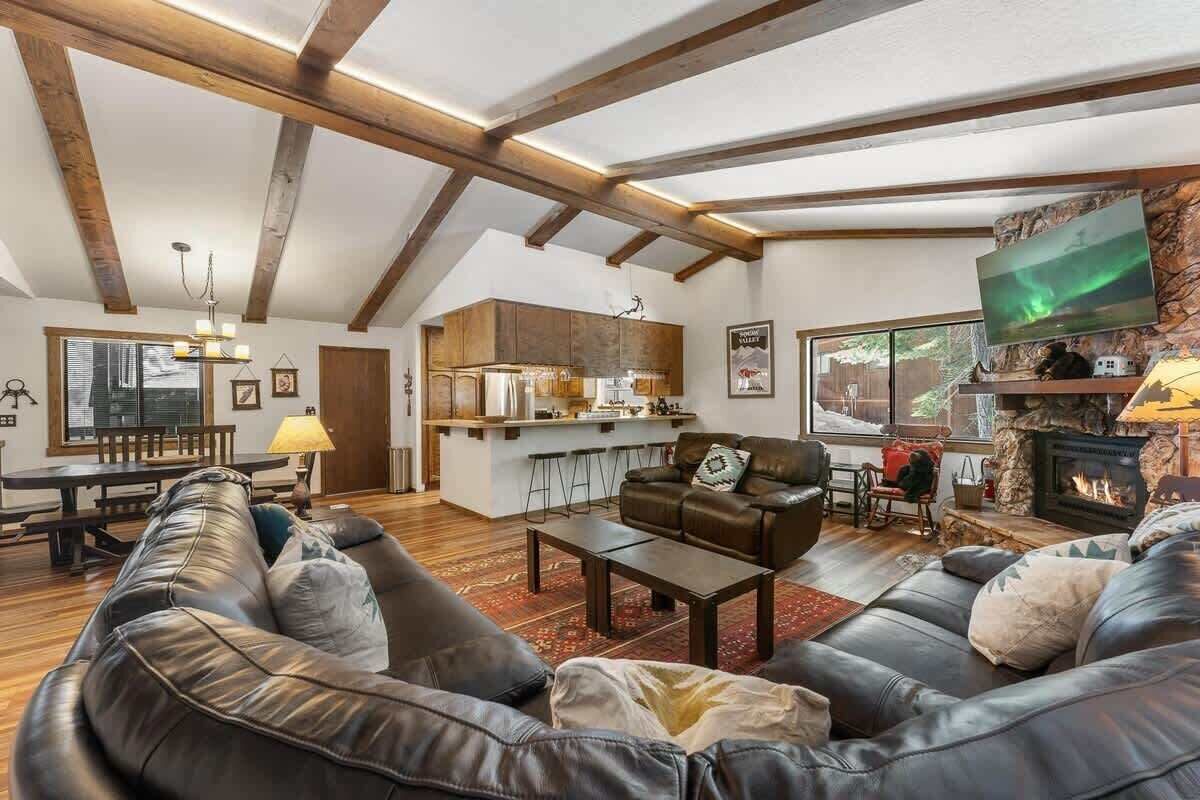 Smart-TV, Kamin, DVD-Player