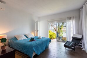 1 soverom, strykejern/-brett, wi-fi (inkludert) og sengetøy