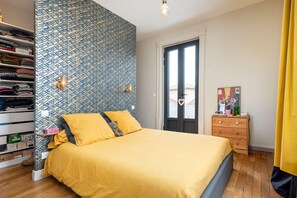 4 多间卧室、熨斗/熨衣板、旅行婴儿床、WiFi