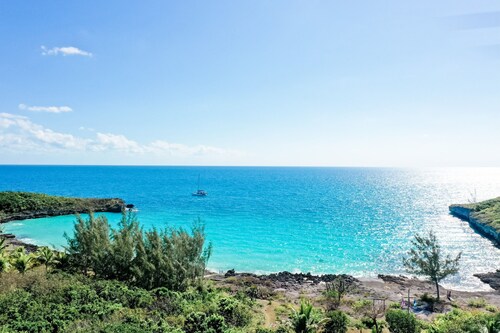 Brand New Waterfront Home on Secluded Cove, Walk to Restaurants, Bars, Stores