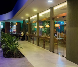 Comfort Studio | Outdoor dining - Mana Beach Experience Confort Térreo (Ipojuca)