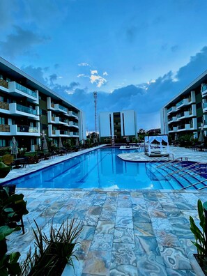 Comfort studio | Zwembad | 8 binnenzwembaden, parasols voor strand/zwembad