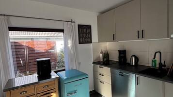 Kühlschrank, Herdplatte, Geschirrspüler