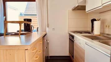 Kühlschrank, Ofen, Herdplatte, Geschirrspüler