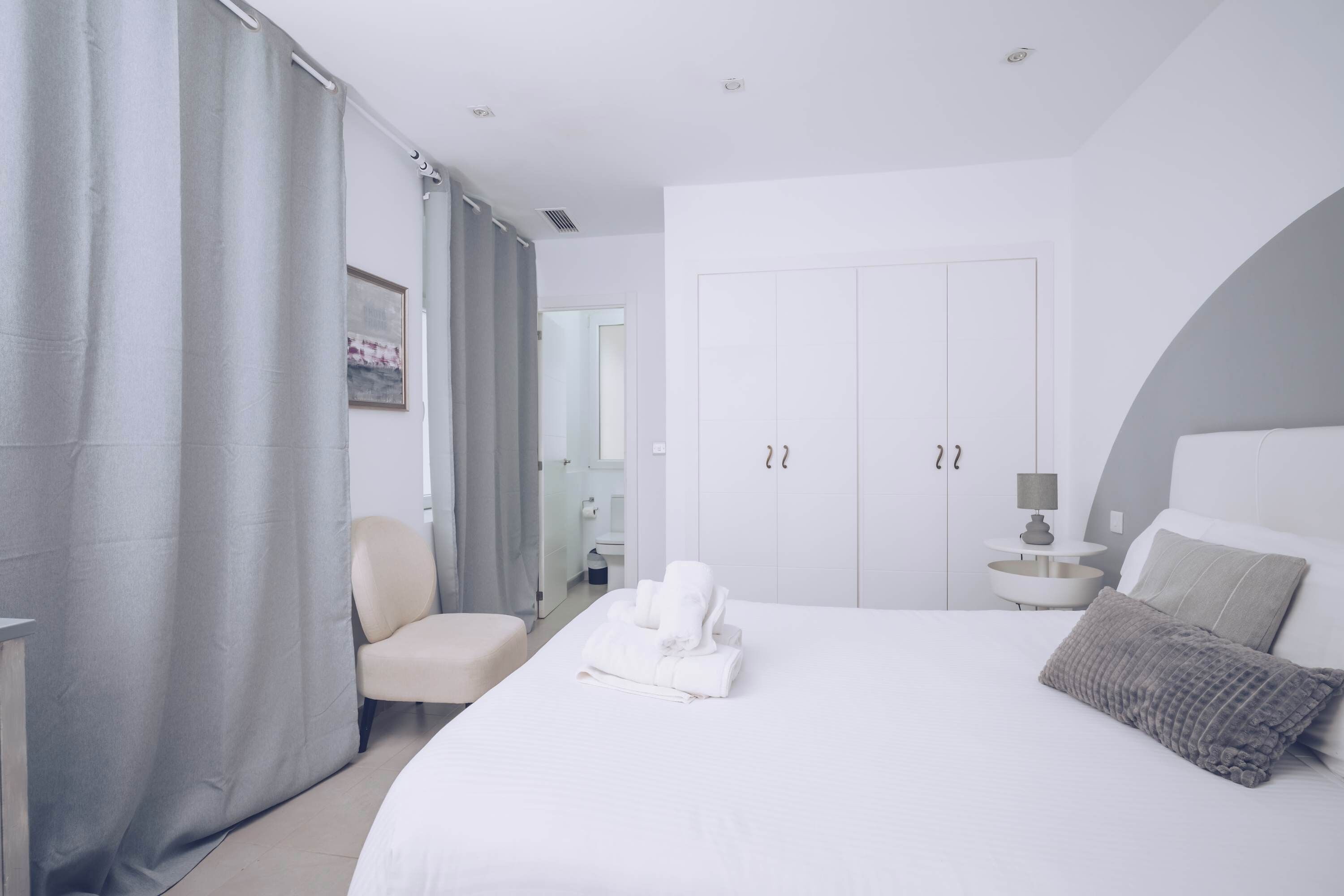 2 Schlafzimmer, Bügeleisen/Bügelbrett, WLAN, Bettwäsche